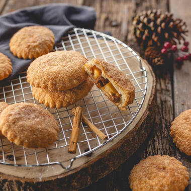 De Graaf Bakeries 214Wg Gefrituurde Appelbeignets Met Schijf En Spijs (30), foto 3 van 4